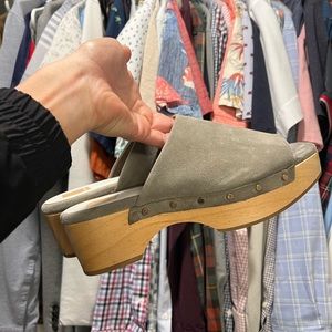 DOLCE VITA DORADO MULES IN SAGE SUEDE size 8.5